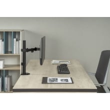 Soporte de mesa Equip 650156 17" a 32" con brazo negro
