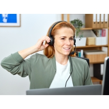 Auriculares Trust Ayda USB + adaptador USB tipo C negro