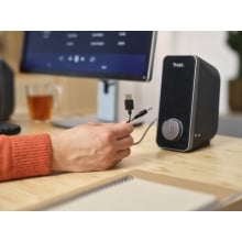 Altavoces Trust Arys 2.0 14W 3,5mm y alimentación por USB negro