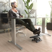 Reposapiés AISENS inclinable y altura ajustable negro