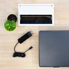 Cargador TooQ TQLC-USBCGAN90PD-C USB tipo C PD 90W con sistema GaN negro