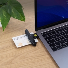 Lector de tarjetas Tooq DNIe USB tipo C 2.0 negro