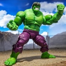 Figura hasbro marvel legends maximum series hulk