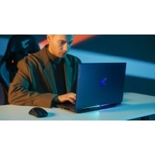 GIGABYTE AORUS 16X ASG 2024 - 16 pulgadas, 165Hz QHD, Intel Core i7-14650HX, NVIDIA GeForce RTX 4070 GPU, 16GB DDR5 5600MHz, 1x 1TB Gen4 SSD, Windows 11 Home, 2 años de garantía, Dolby Atmos, AORUS 16X ASG-53FRC54SH