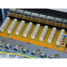 PATCH PANEL 24 PUERTOS CATEGORIA 6A 1U COLOR NEGRO 326625