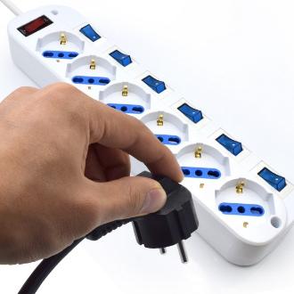 Regleta Ewent EW3932-5M 6 tomas interruptores 5m blanca