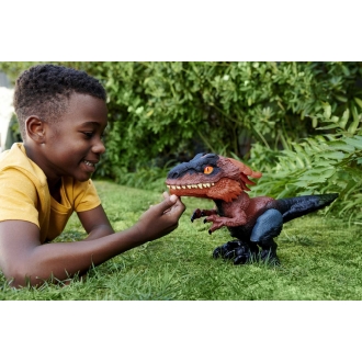 Figura mattel jurassic world dinosaurio desenjaulado en llamas