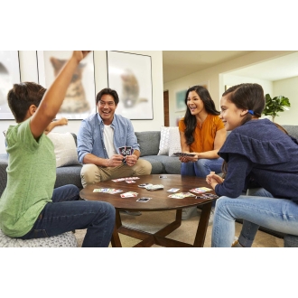 Mattel Phase 10 - Juego de Cartas Estratégico para Familias y Niños a partir de 7 Años