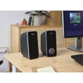 Altavoces Trust Arys 2.0 14W 3,5mm y alimentación por USB negro
