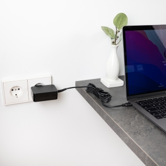 Cargador TooQ TQLC-USBCGAN45PD USB tipo C PD 45W con sistema GaN negro