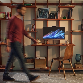 HP OmniStudio X 27-cs0015ns PC Intel Core Ultra 5 125H 68,6 cm (27") 1920 x 1080 Pixeles PC todo en uno 16 GB DDR5-SDRAM 512 GB SSD Windows 11 Home Wi-Fi 7 (802.11be) Plata