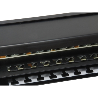PATCH PANEL 48 PUERTOS CATEGORIA 6 APANTALLADO  1U COLOR NEGRO EQUIP 326449