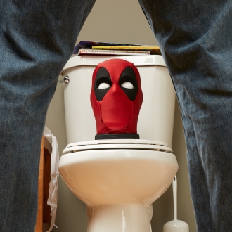 Replica marvel cabeza animatronica deadpool legends series