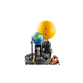 Lego technic planeta tierra y luna en órbita