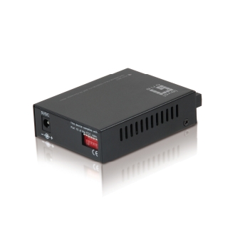 CONVERSOR FIBRA OPTICA LEVEL ONE 10/100TX A 100BASE-FX SC (40km)